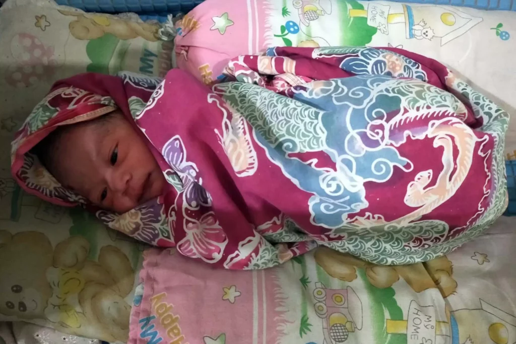 ft-kondisi-bayi-yang-dibuang-di-lahan-eks-kolam-lele-beji-4033011743-1024x683.webp