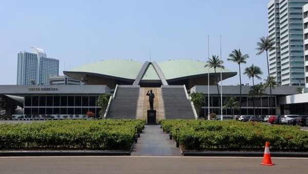 ilustrasi-gedung-mprdpr-ri-1758693884447_169