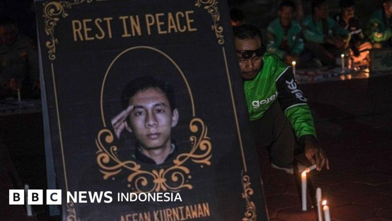 Penjarahan rumah pejabat dan korban tewas bermunculan – Akankah berujung seperti krisis 1998? – BBC