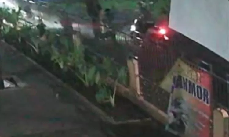 Viral Video Aparat Diduga Pukul Pesilat di Pasuruan, Polisi Tegaskan Itu Upaya Melerai Tawuran