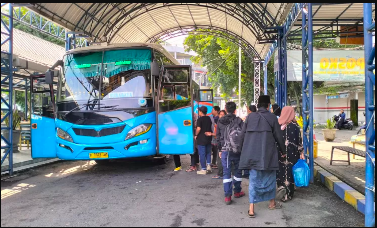 Libur Akhir Tahun di Terminal Pandaan: Lonjakan Penumpang Melandai, Pengamanan Objek Vital Diperketat