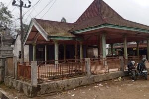 Delapan Tahun “Nomaden”, Perangkat Desa Pusungmalang Beri Pelayanan di Tengah Ketidakjelasan Status Lahan