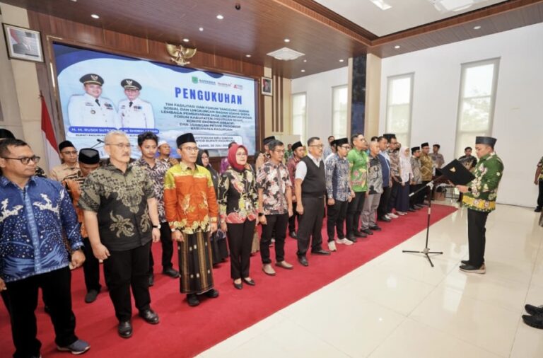 Bupati Pasuruan Kukuhkan Lima Forum Strategis, Tekankan Aksi Nyata dan Program Pro-Rakyat